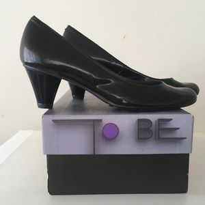 Unworn Italian Patent Leather Low Heels - Size 5